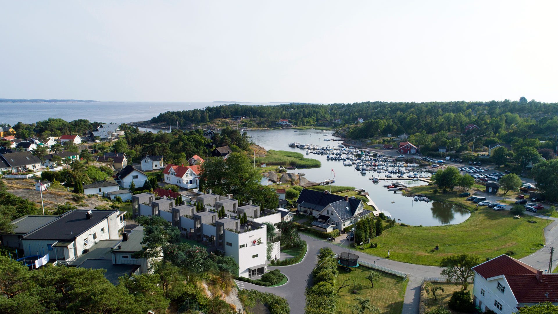Dronefoto mot nord over Øyenkilen